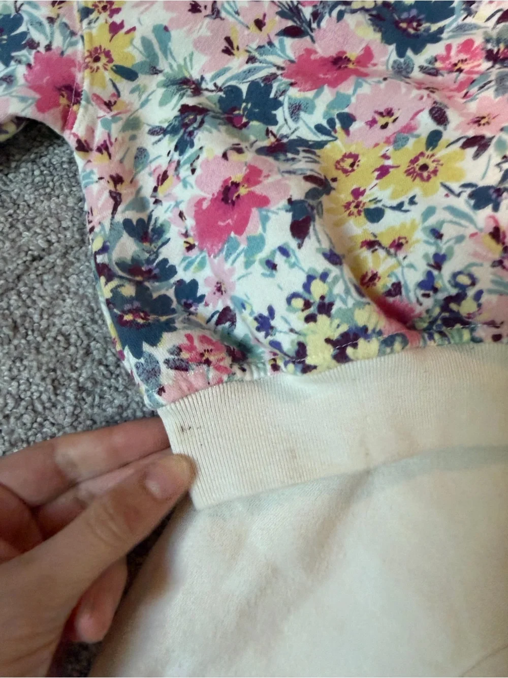 GAP Cream Joggers with Floral Crewneck Sweatshirt